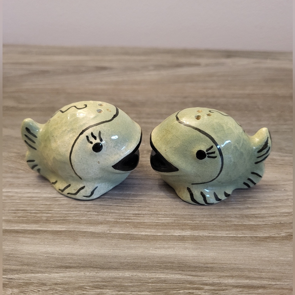 Vintage Ceramic Fish Salt & Pepper Shakers Green MCM